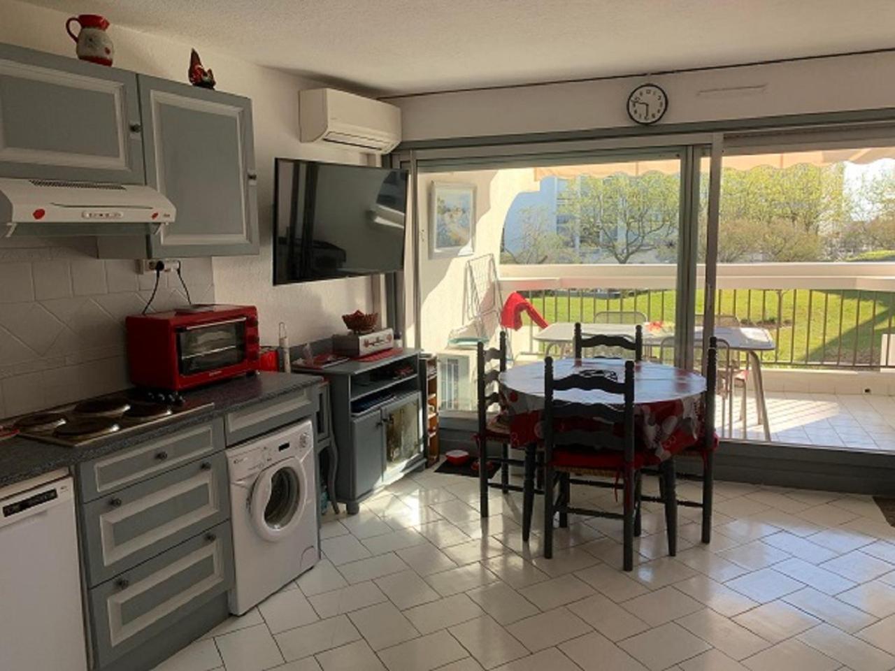Vittoria Immobilier 3 - Reglement Sur Place - Cheques Vacances Acceptes La Grande-Motte Habitación foto